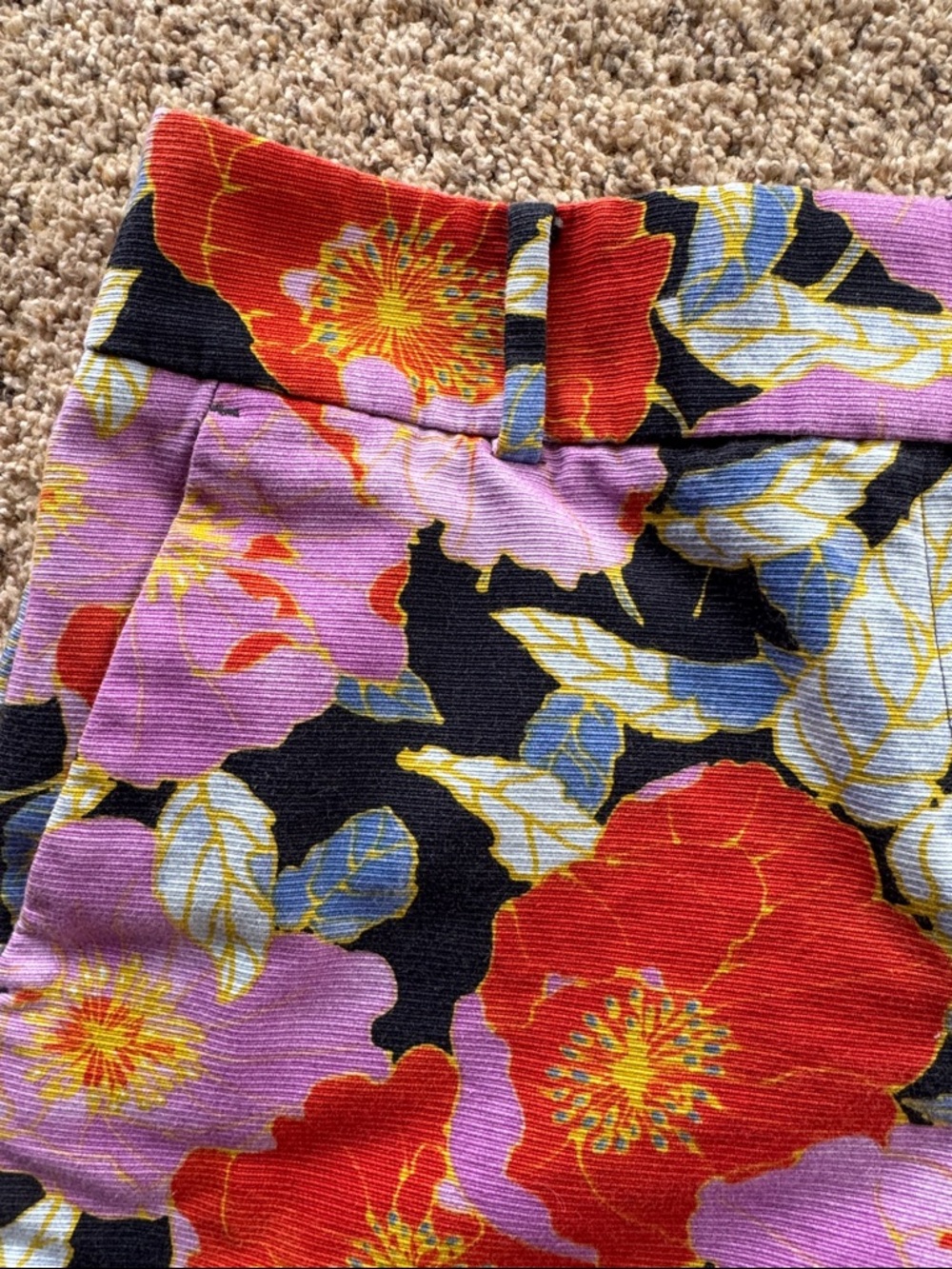 Loft The Riviera Short Poppies Print - Picture 2 of 9